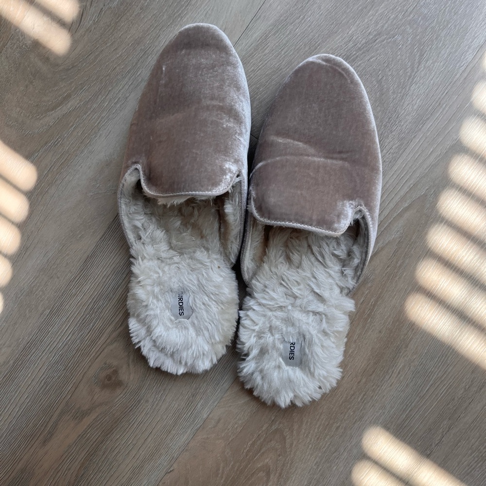 Birdies slip ons